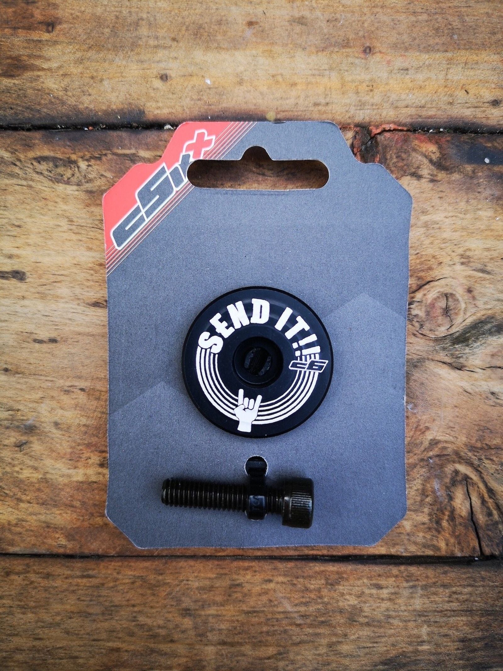 Top Cap Csixx Dirección - SENDIT