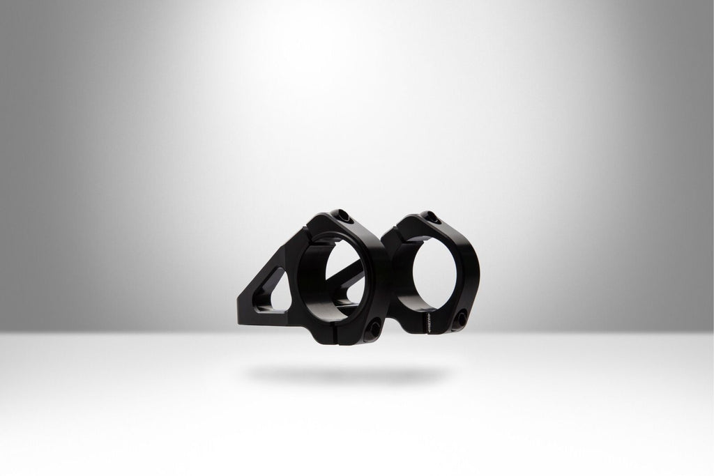 Tee TITLE DM1 Black 35 x 46mm largo, Integrada para DH