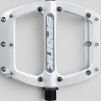 Pedal Spank Spoon 90 – Pedal de Plataforma MTB Aluminio Anodizado Raw Silver