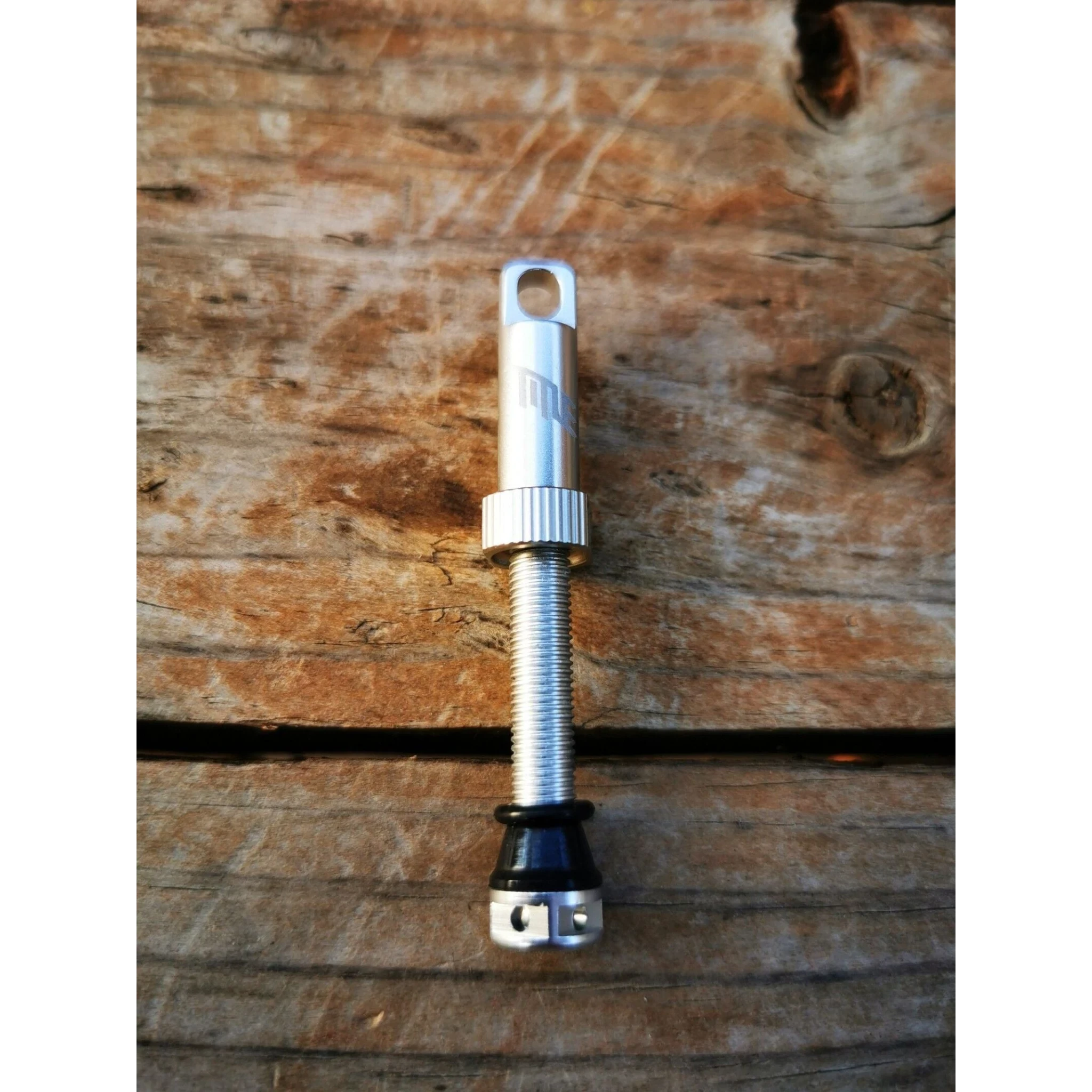 Válvula Tubeless Title Chrome 44mm