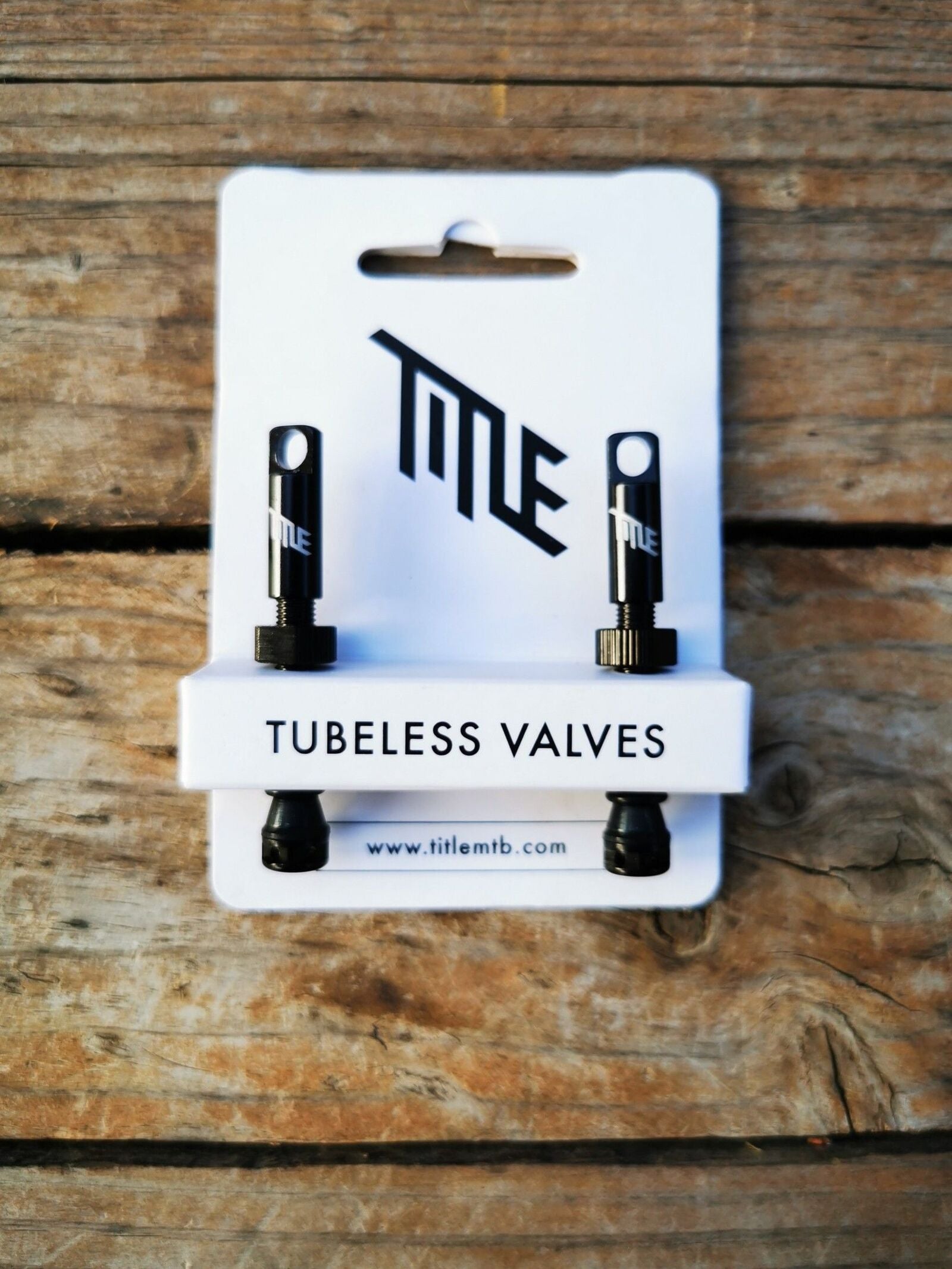 Válvula Tubeless Title Negro 44mm