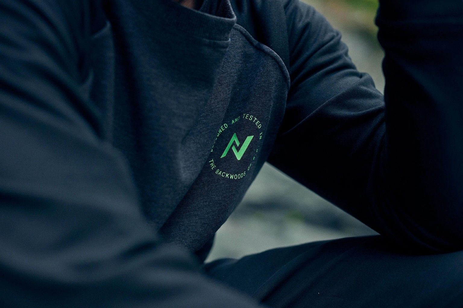 Polerón Norco Lifestyle Pioneer Crew Gris/Negro