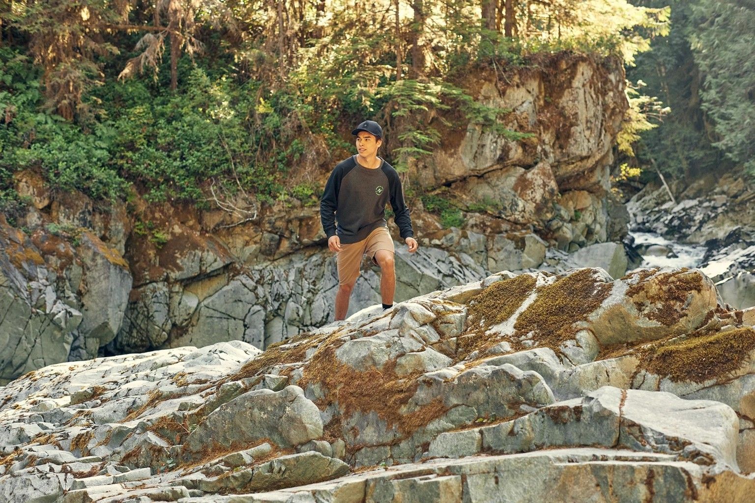 Polerón Norco Lifestyle Pioneer Crew Gris/Negro