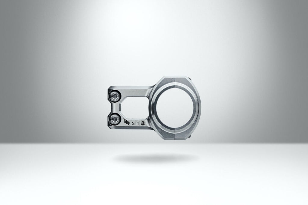 Tee TITLE ST1 Chrome