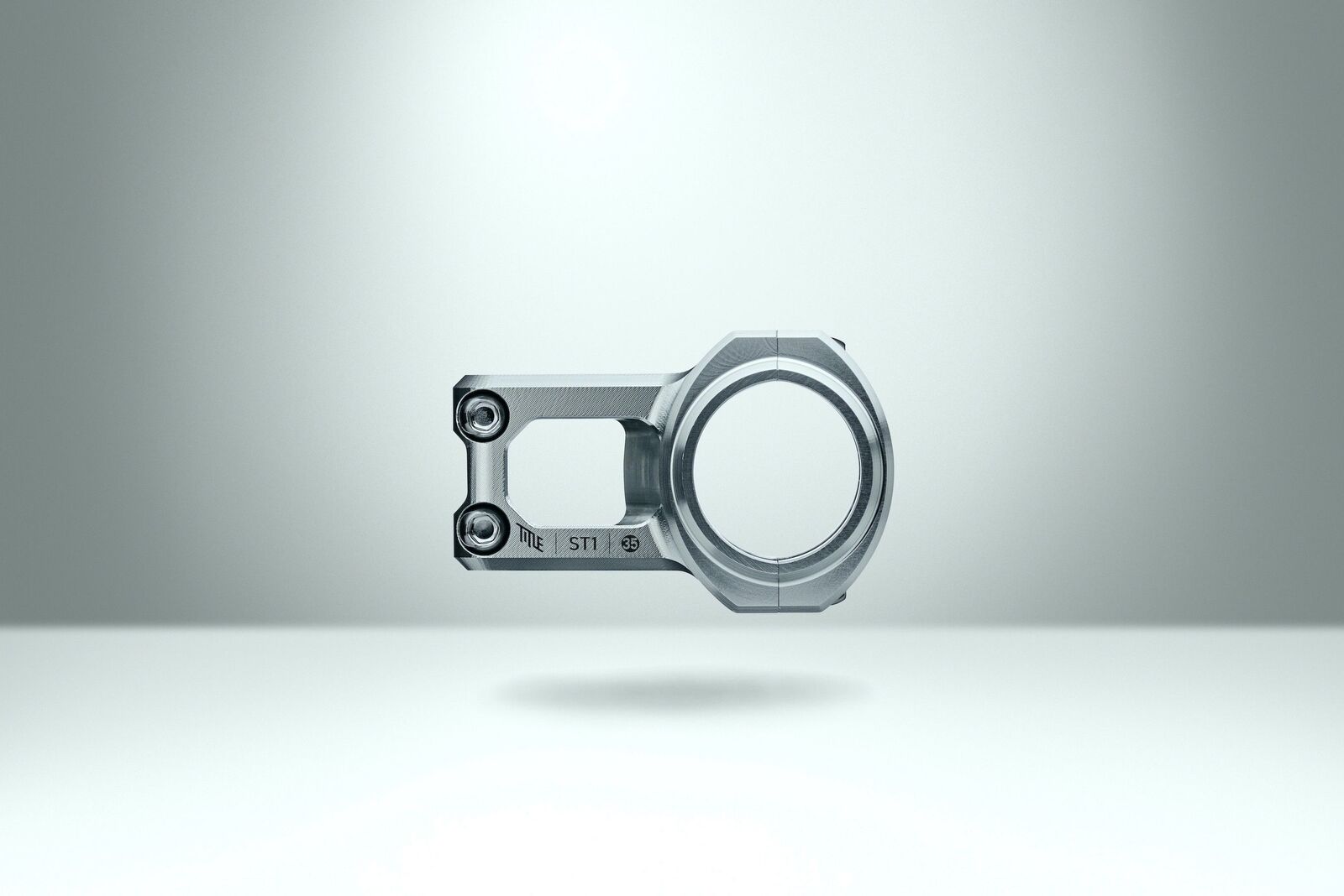 Tee TITLE ST1 Chrome