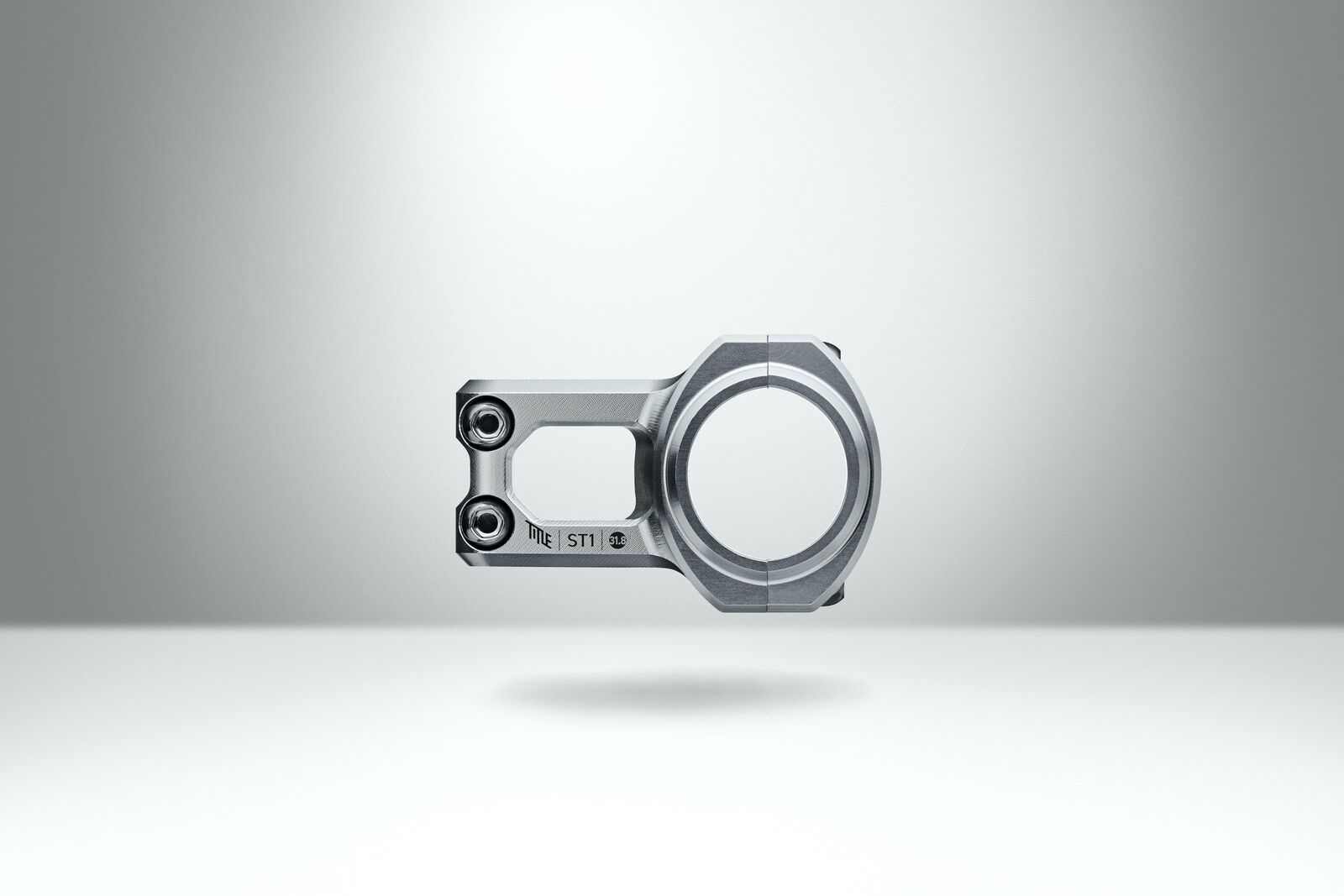 Tee TITLE ST1 Chrome