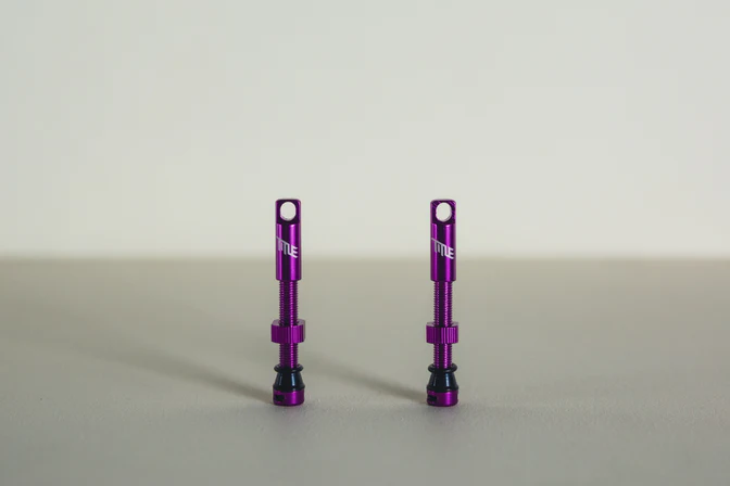 Válvula Tubeless Title Morado 44mm