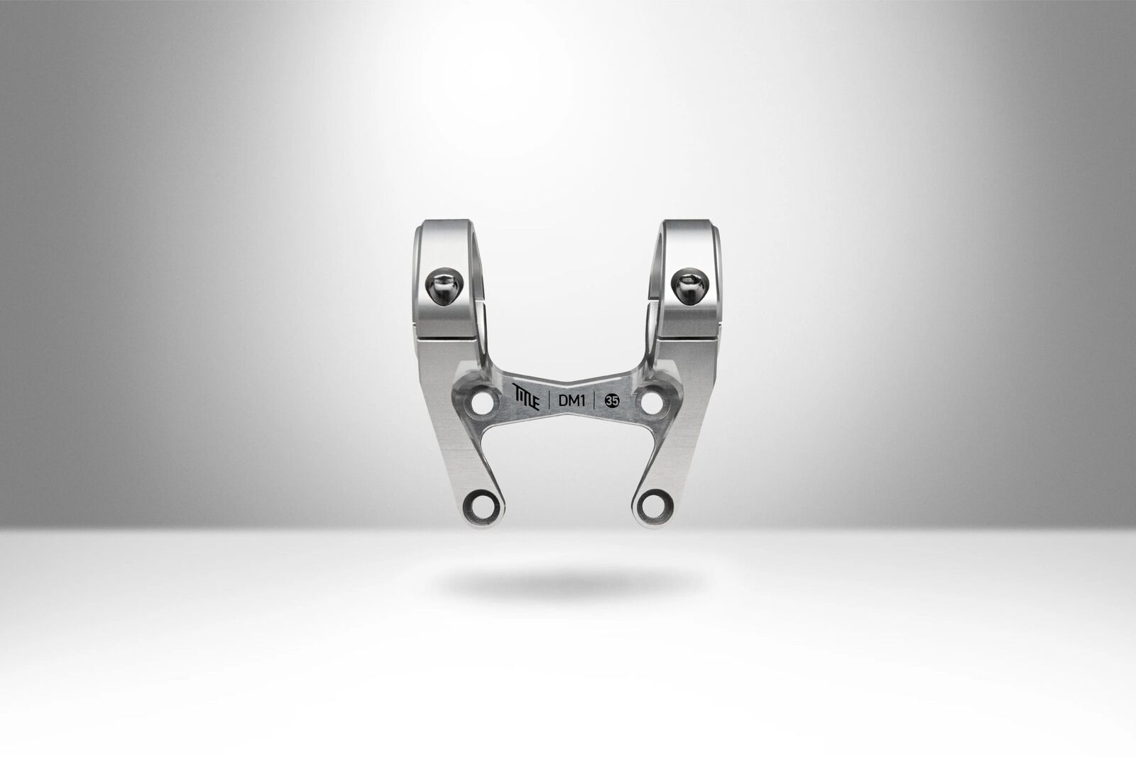 Tee TITLE DM1 35 x 46mm largo, Chrome,  Integrada para DH