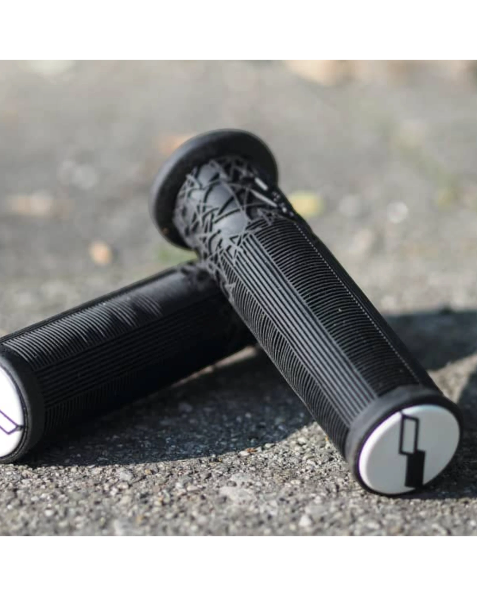 Puños SENSUS Meaty Paw Lock On - Kyle Strait Signature