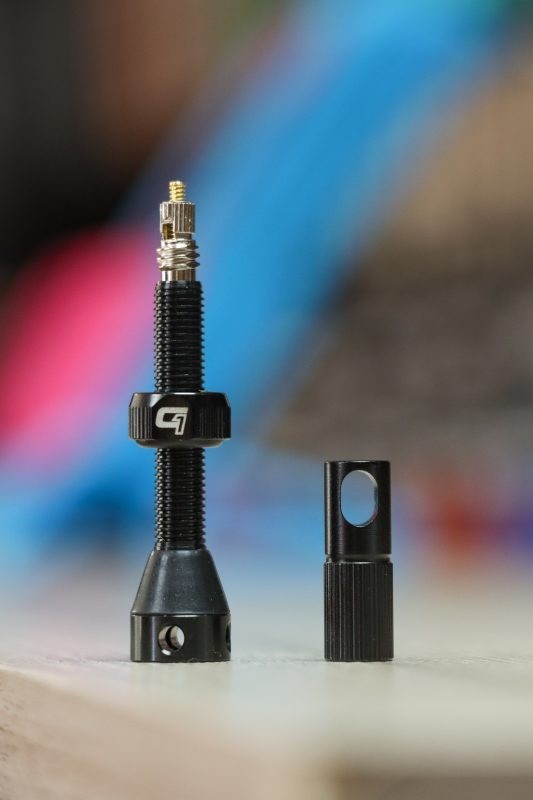 Válvula Tubeless Gravity 1 44mm, Negra