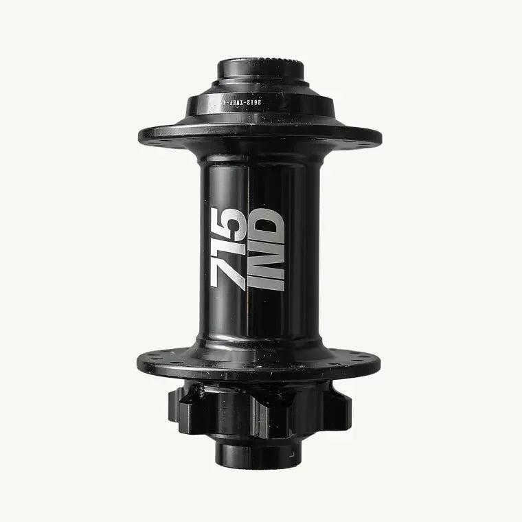 Maza delantera 715 Industries Boost 15x110 32H Negra