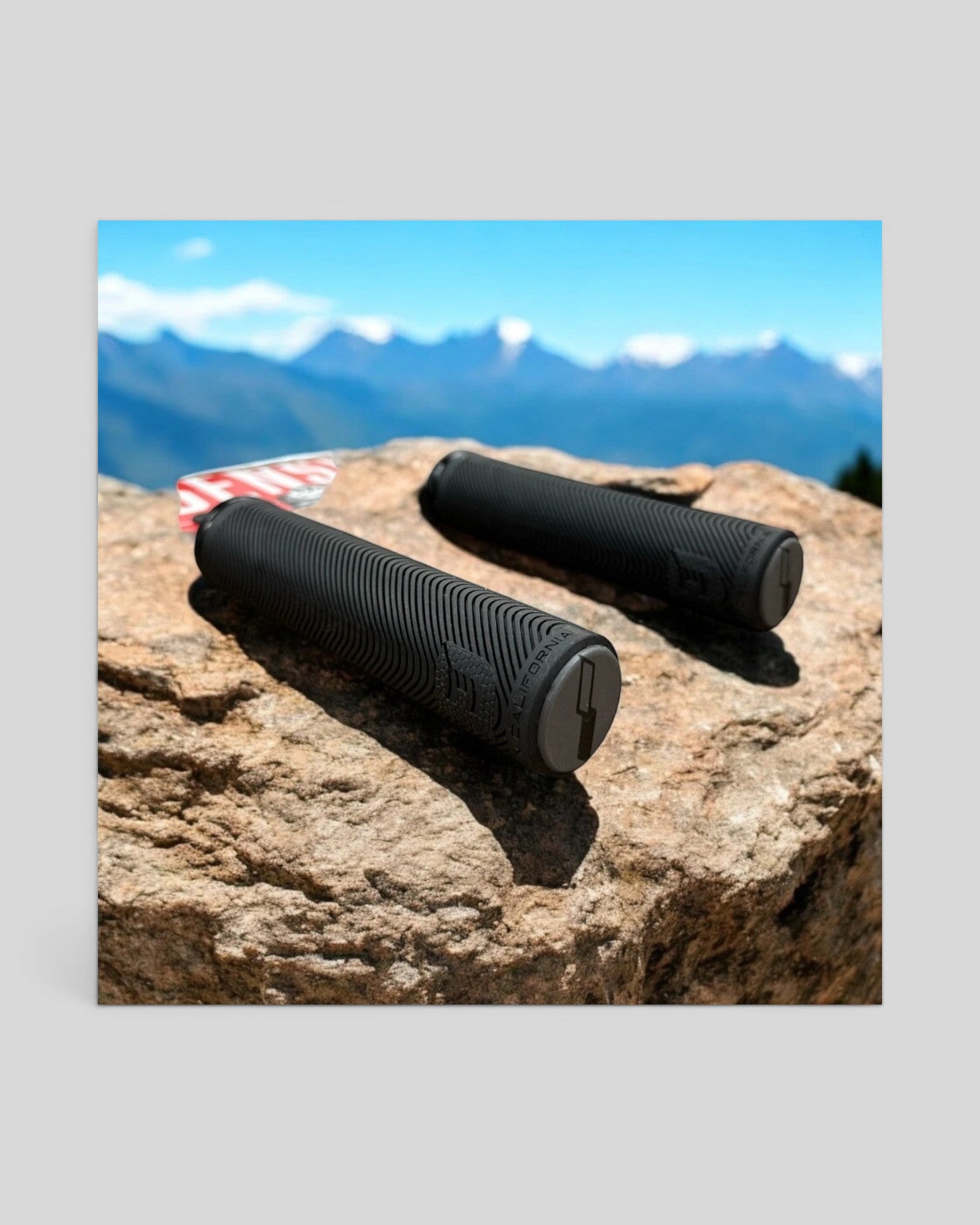 NUEVOS!: Puños SENSUS Cloudwave Lock On - Emil Johansson 2026 Signature