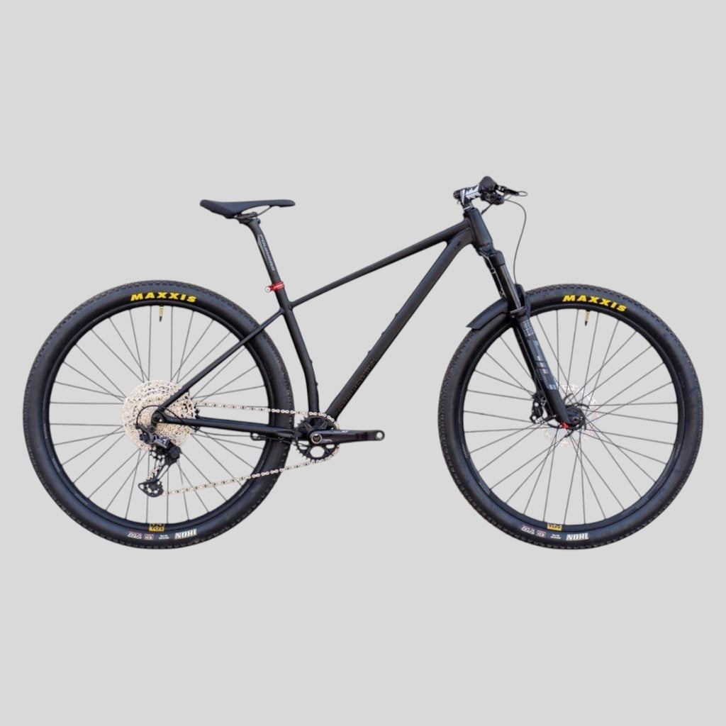 Bicicleta 715 IND, KAZE XC 29er, Negra