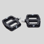 Pedal de Plataforma Whip Nylon Pin Metálico Rodamientos sellados