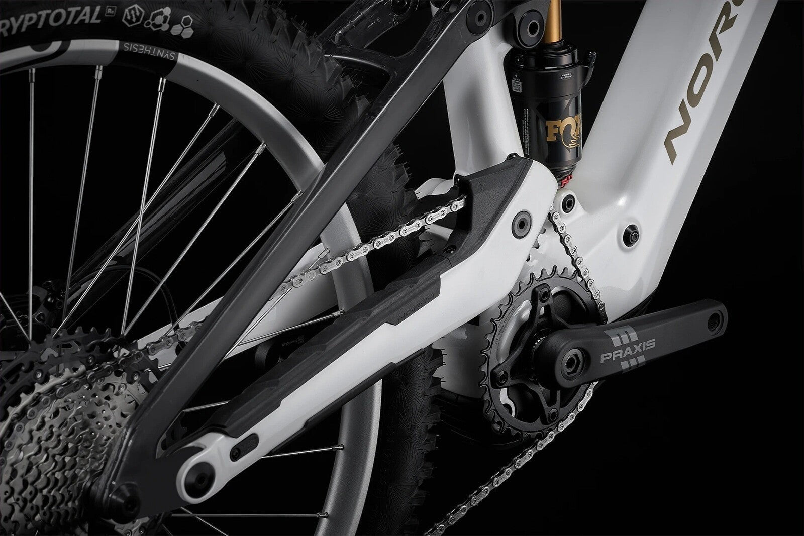 PREVENTA: E-BIKE NORCO RANGE 2026 VLT - C1 | Mx - White/Black