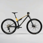 NUEVA: Norco Revolver C2 120, aro 29 2026 | Fast Black Raw Carbon / Golden Larch
