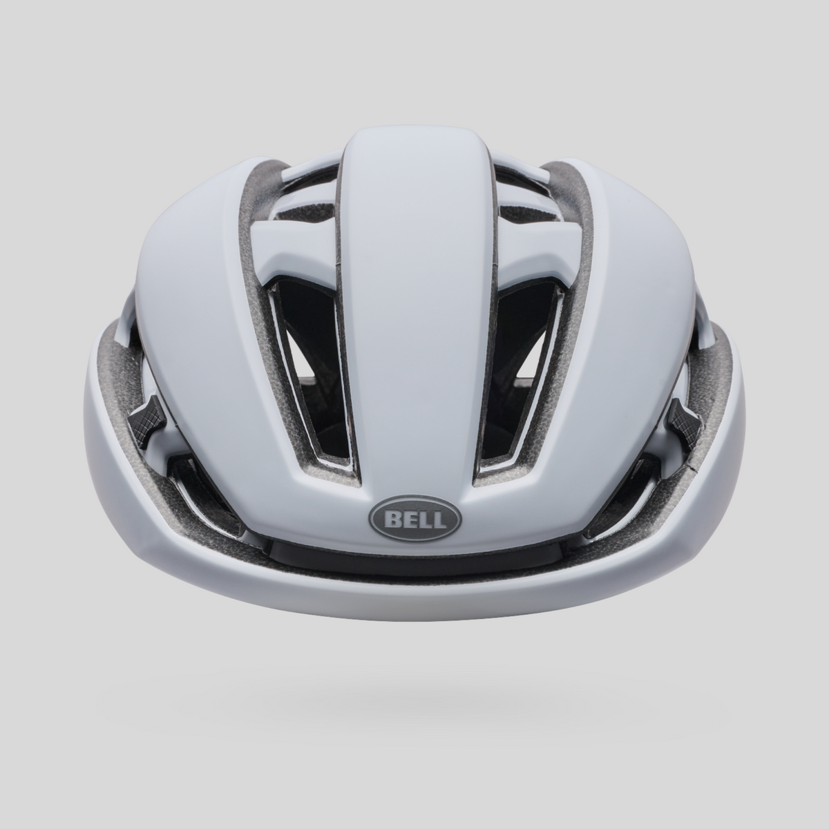 Casco de ciclismo MZ Bikes Bell XR Spherical en color blanco mate y plata con diseño aerodinámico y ventilación