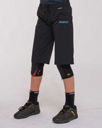 Short Dharco Niños Gravity Negro - detalle