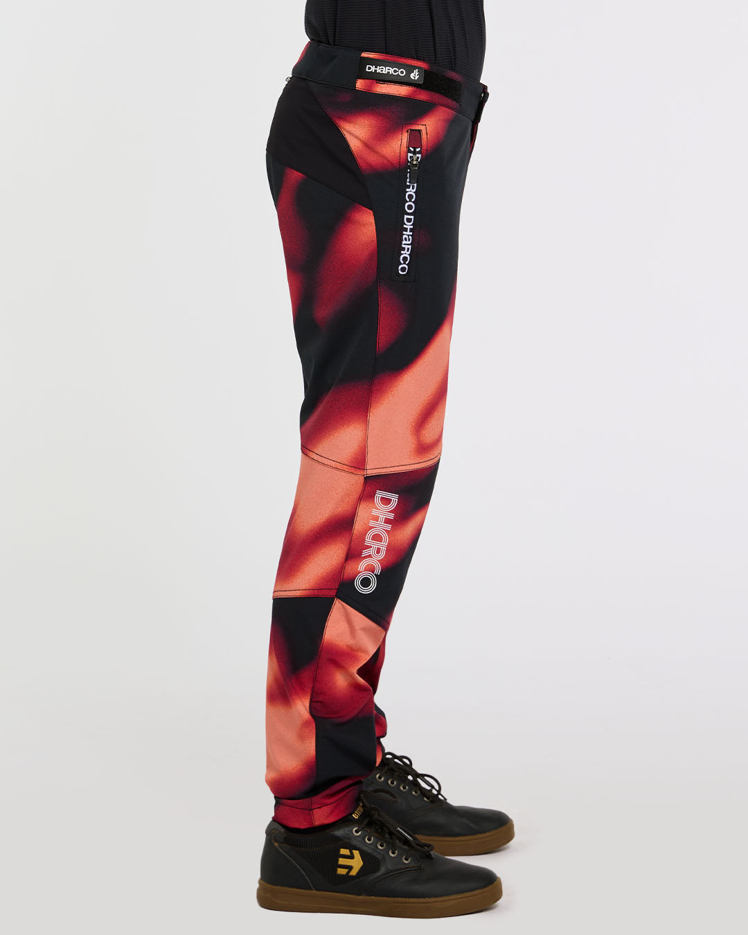 Pantalon Dharco Gravity Infrarrojo - angulo 2