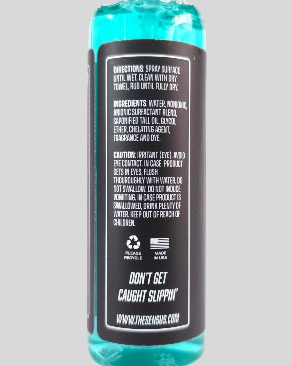 Etiqueta trasera del limpiador y restaurador de puños MZ Bikes Sensus con instrucciones y lista de ingredientes