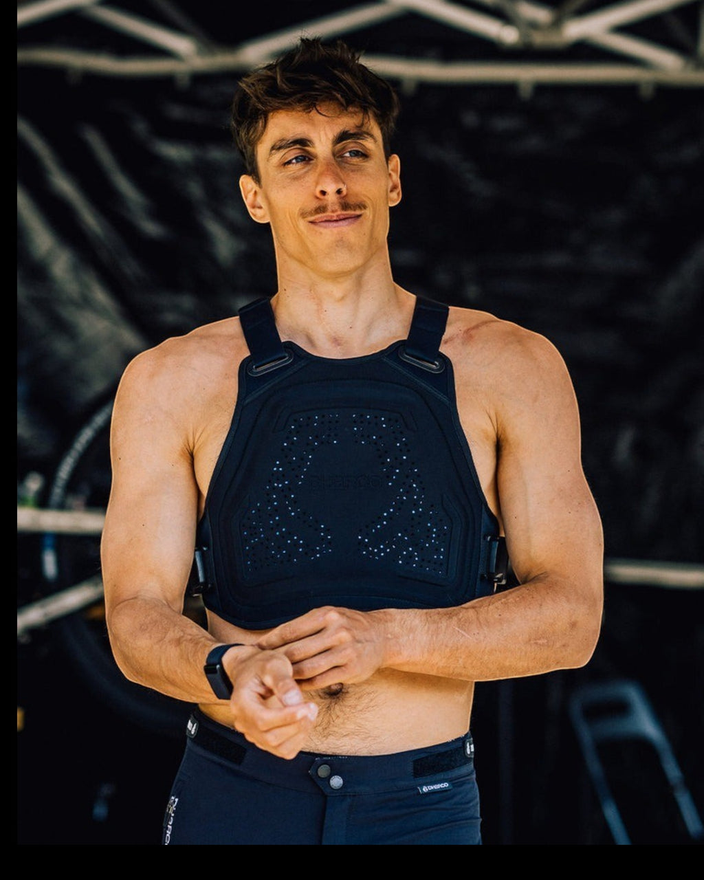 DHaRCO Gravity Vest – Chaleco protector MTB con RHEON™ para pecho y espalda