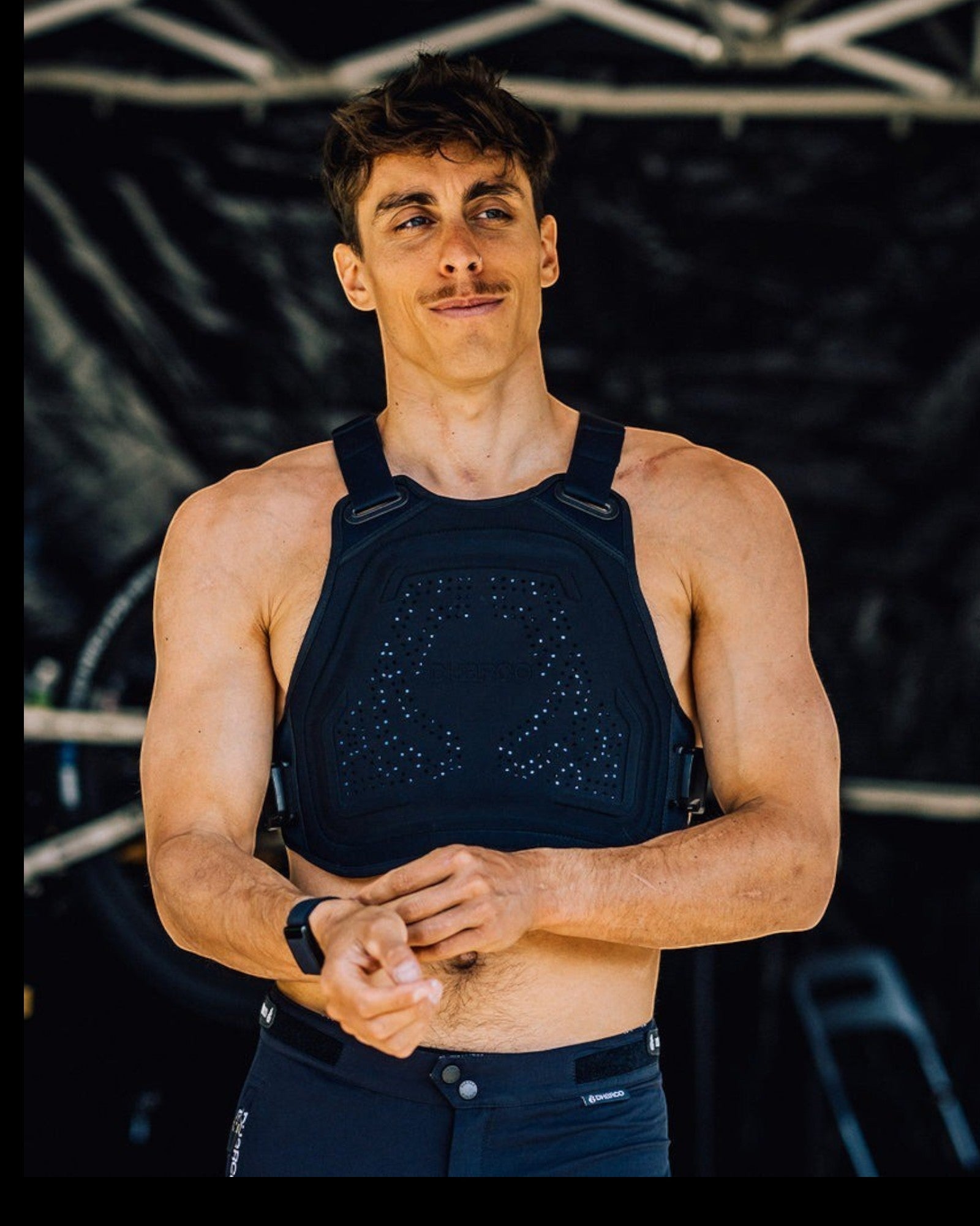 DHaRCO Gravity Vest – Chaleco protector MTB con RHEON™ para pecho y espalda