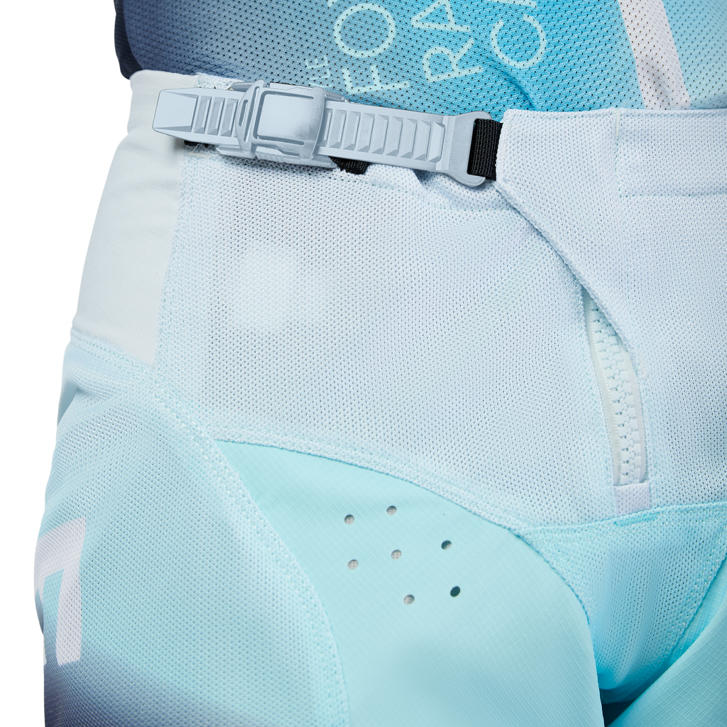 Pantalón FOX 180 Air Haze Midnight Blue - detalle rodilla