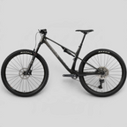 Bicicleta de montaña MZ Bikes Norco Revolver C3 130 en color negro, cuadro de carbono y suspensión doble.