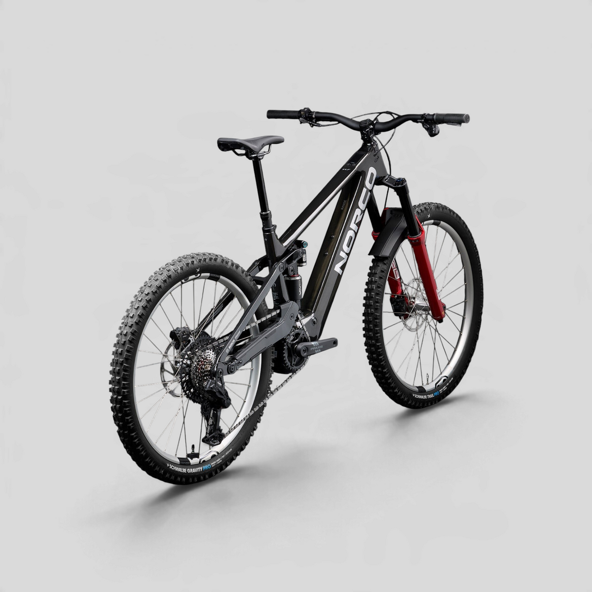 Bicicleta eléctrica de enduro MZ Bikes Norco Range VLT CX C1 en color negro, con suspensión de alto pivote y motor Bosch