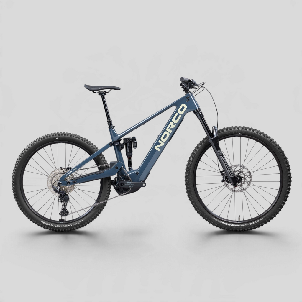 Bicicleta eléctrica de enduro MZ Bikes Norco Sight VLT CX C3 en color gris humo con cuadro de carbono y motor Bosch.
