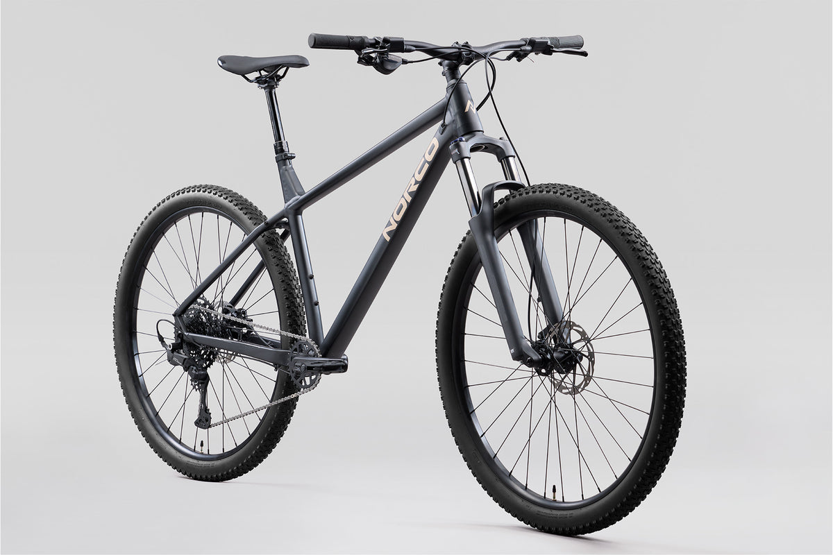 Norco Storm 1 Negro - vista tres cuartos