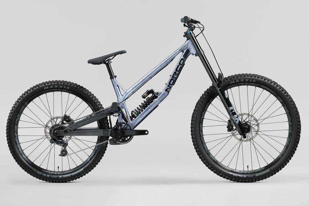 Norco Team DH 2 Fox Silver/Blue, vista lateral