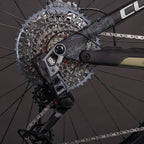 BICICLETA CUBE STEREO HYBRID ONE77 HPC TM 800 REEDGREEN´N´MATRIX