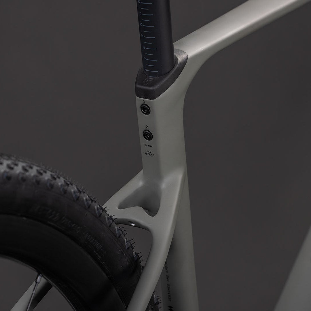 BICICLETA gravel CUBE NUROAD C:62 EX OLDGREY´N´PRISM